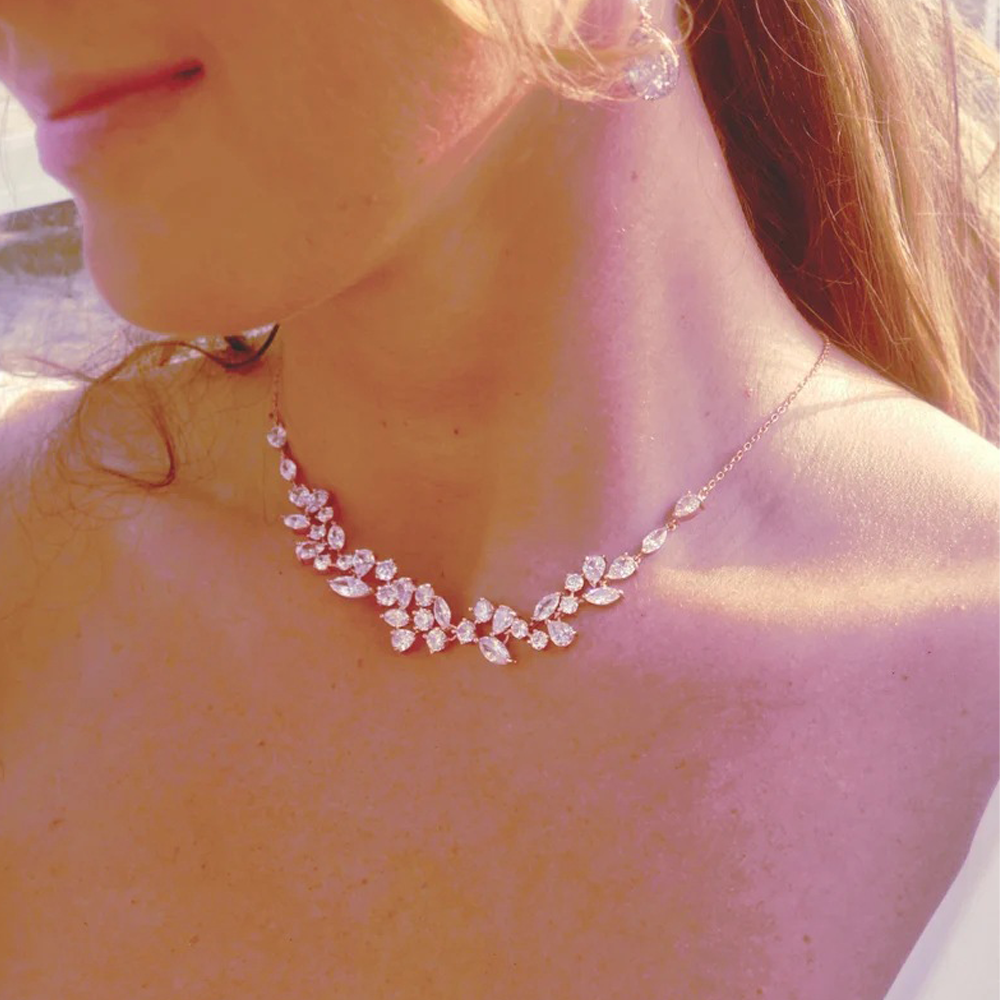 Crystal Leaf Backdrop Necklace - đánh giá và giá Body Jewelry Art